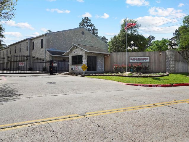 17641 Red Oak Drive 641, Houston, TX 77090