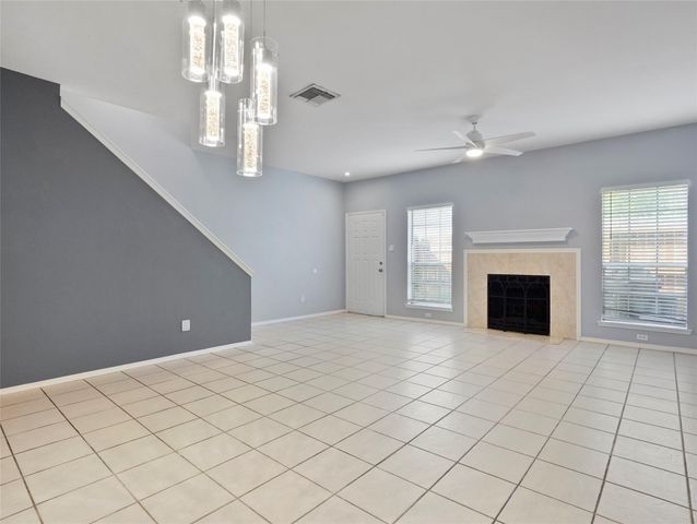 17641 Red Oak Drive 641, Houston, TX 77090