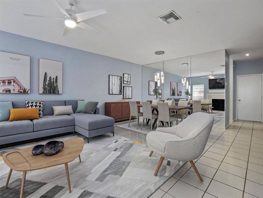 17641 Red Oak Drive 641, Houston, TX 77090