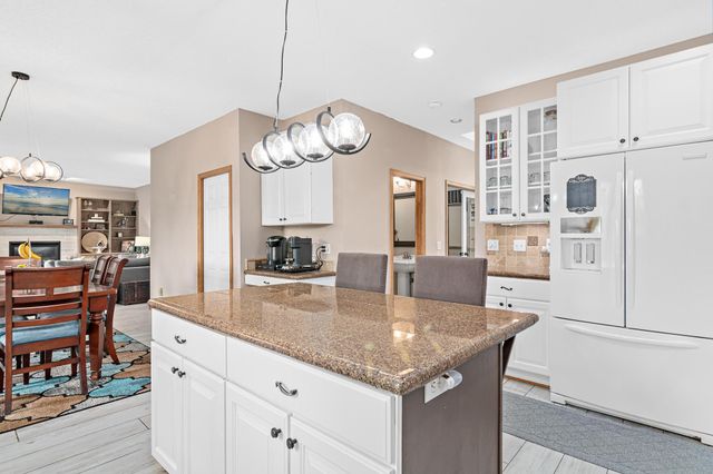 14217 Footbridge Way, Apple Valley, MN 55124