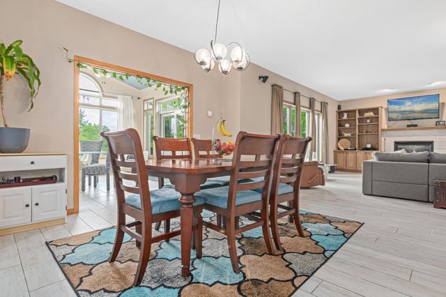 14217 Footbridge Way, Apple Valley, MN 55124