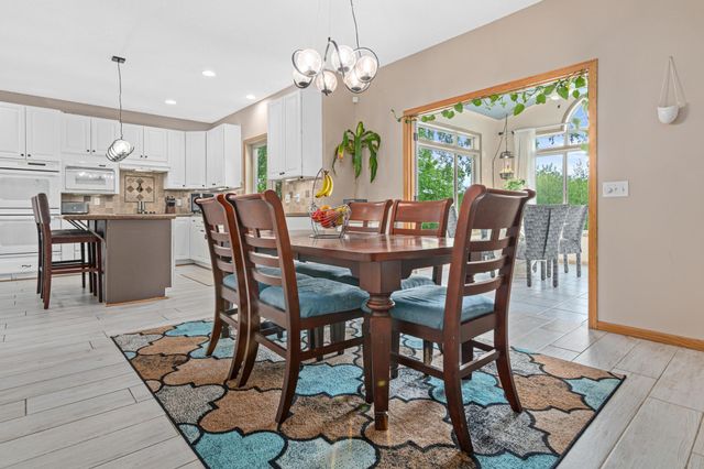 14217 Footbridge Way, Apple Valley, MN 55124