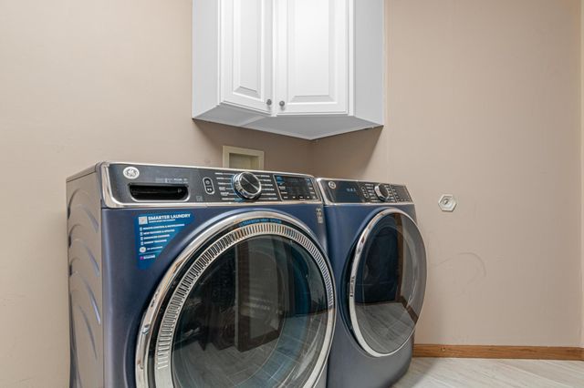 14217 Footbridge Way, Apple Valley, MN 55124