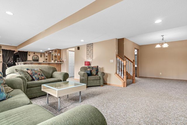 14217 Footbridge Way, Apple Valley, MN 55124