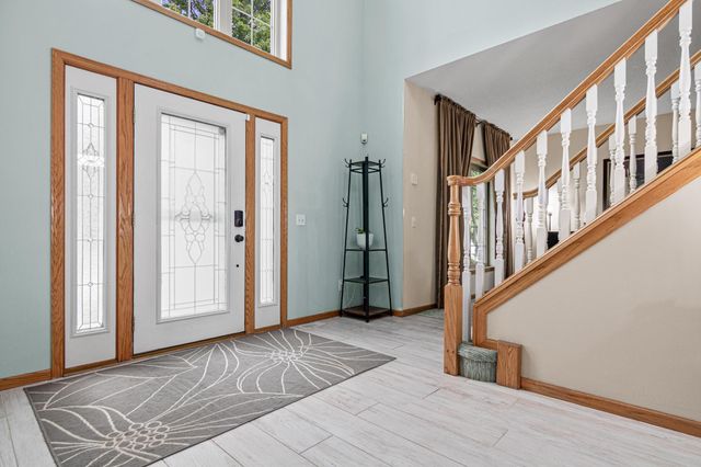 14217 Footbridge Way, Apple Valley, MN 55124