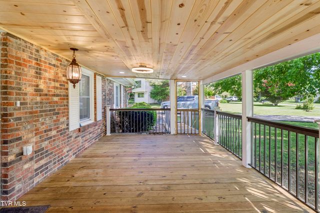 826 Balsam Circle, Erwin, TN 37650