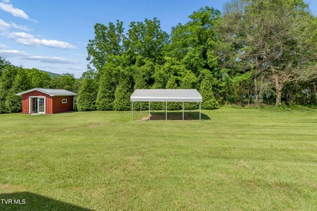 826 Balsam Circle, Erwin, TN 37650