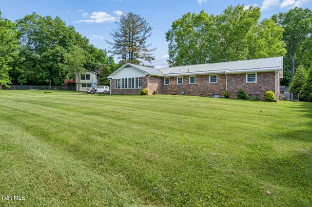826 Balsam Circle, Erwin, TN 37650