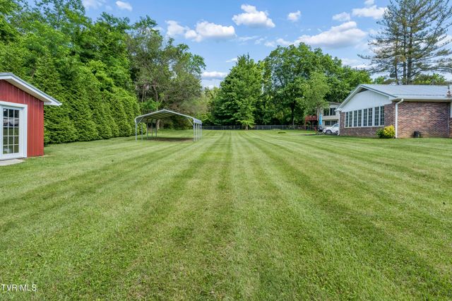 826 Balsam Circle, Erwin, TN 37650