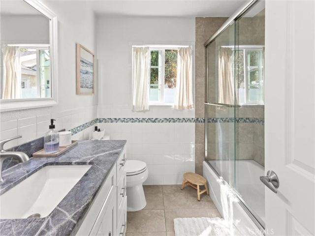 17102 Kampen Lane, Huntington Beach, CA 92647