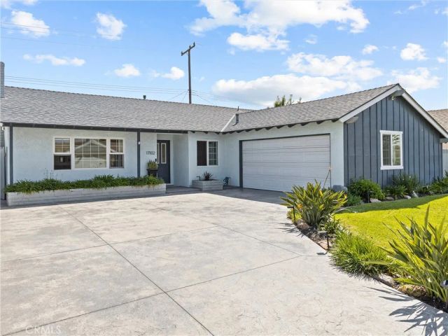 17102 Kampen Lane, Huntington Beach, CA 92647