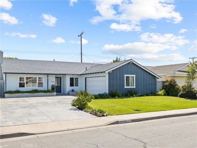 17102 Kampen Lane, Huntington Beach, CA 92647