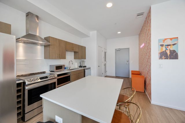 920 South St Apt 403, Nashville, TN 37203