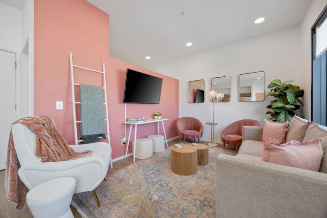 920 South St Apt 403, Nashville, TN 37203