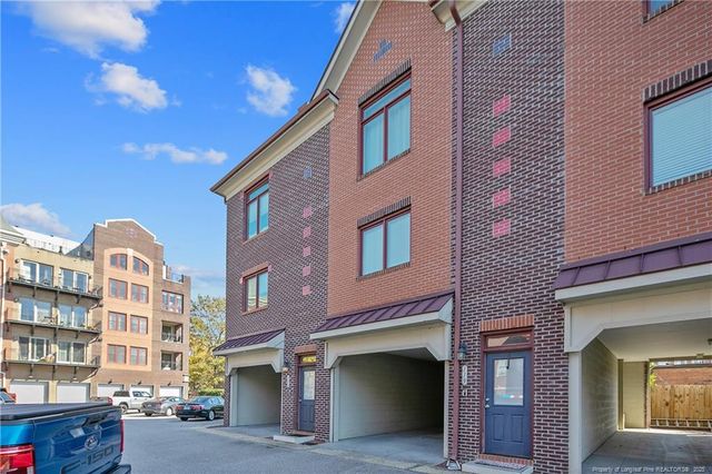 115 Pennmark Place, Fayetteville, NC 28301