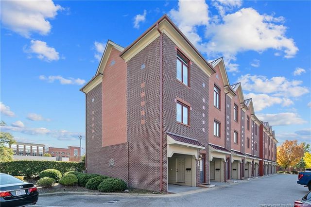 115 Pennmark Place, Fayetteville, NC 28301