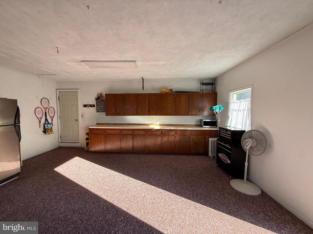 3146 CLUB DR, Allentown, PA 18103