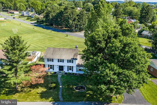 3146 CLUB DR, Allentown, PA 18103