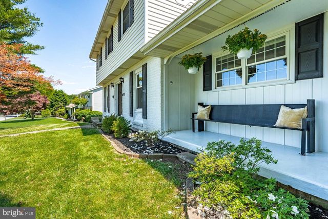 3146 CLUB DR, Allentown, PA 18103