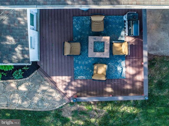 3146 CLUB DR, Allentown, PA 18103