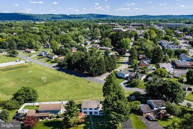 3146 CLUB DR, Allentown, PA 18103