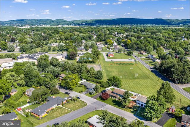 3146 CLUB DR, Allentown, PA 18103