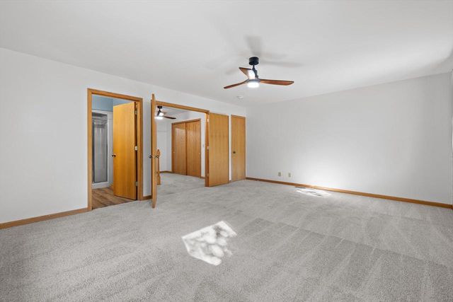 709 Manor DRIVE, Twin Lakes, WI 53181