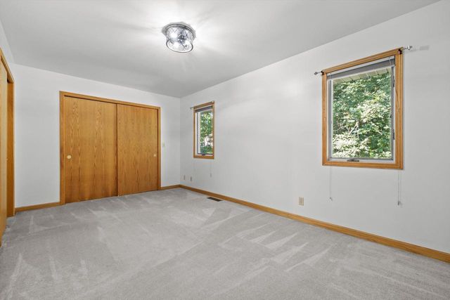 709 Manor DRIVE, Twin Lakes, WI 53181
