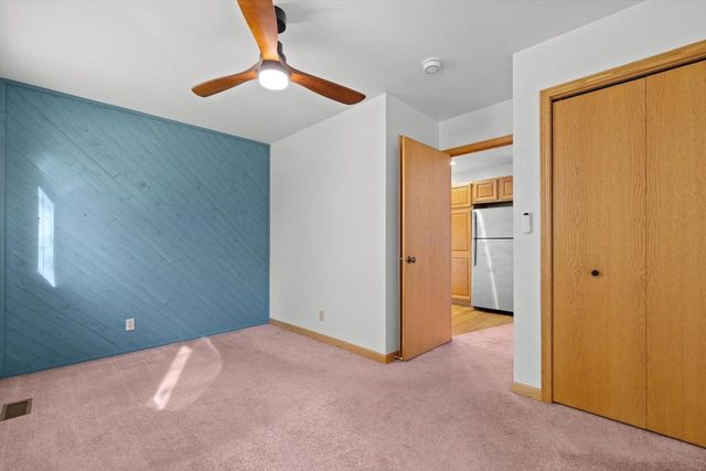 709 Manor DRIVE, Twin Lakes, WI 53181