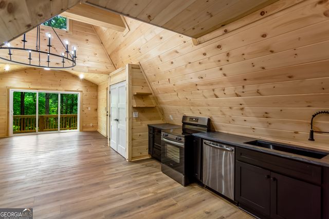 3 Mountain Lake Road, Blue Ridge, GA 30513