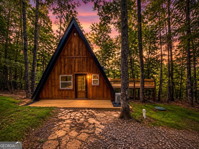 3 Mountain Lake Road, Blue Ridge, GA 30513