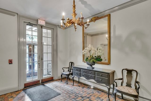 40 Commonwealth Ave A, Boston, MA 02116