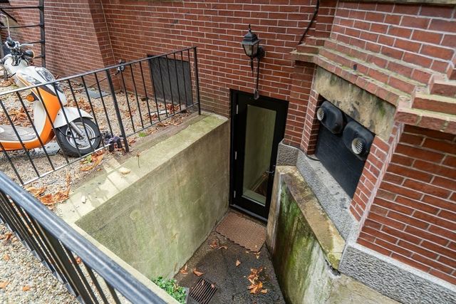 40 Commonwealth Ave A, Boston, MA 02116