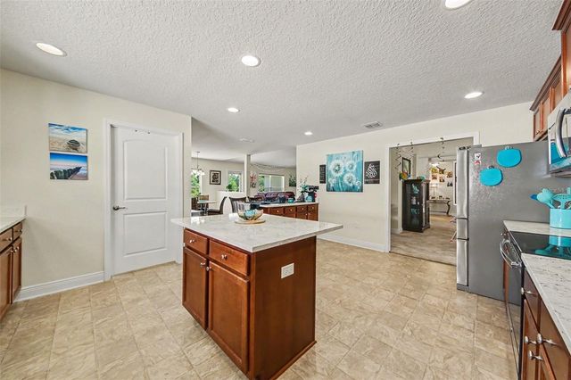 503 W LEAH COURT, Fruitland Park, FL 34731