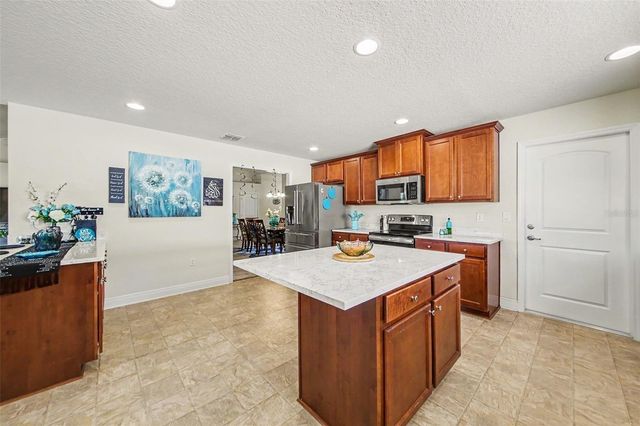 503 W LEAH COURT, Fruitland Park, FL 34731