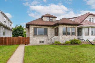 5227 W National AVENUE, West Milwaukee, WI 53214