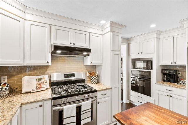 8160 Mariner, Lysander, NY 13027