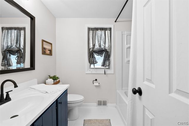 8160 Mariner, Lysander, NY 13027