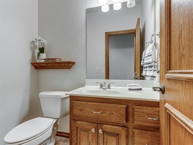 16401 Roserock Circle, Choctaw, OK 73020