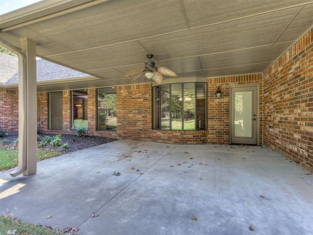 16401 Roserock Circle, Choctaw, OK 73020