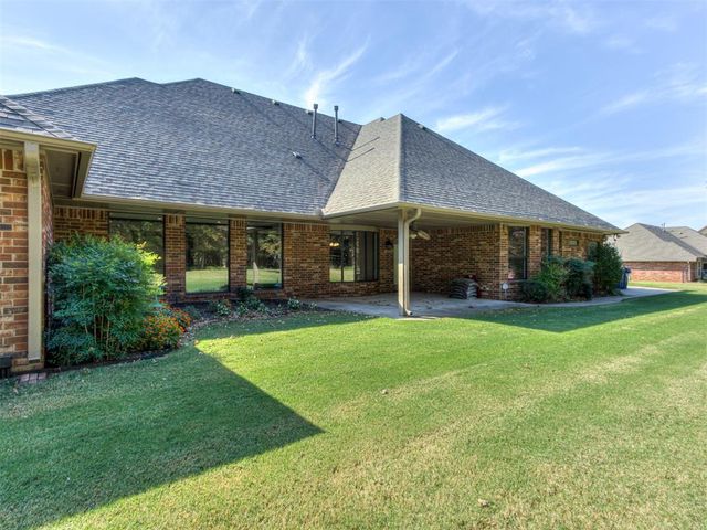 16401 Roserock Circle, Choctaw, OK 73020