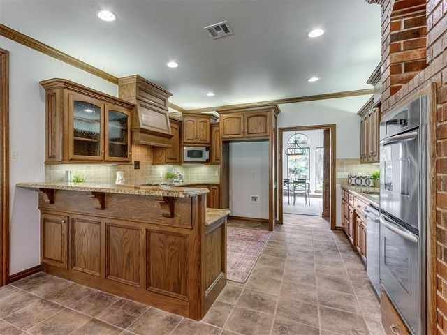 16401 Roserock Circle, Choctaw, OK 73020