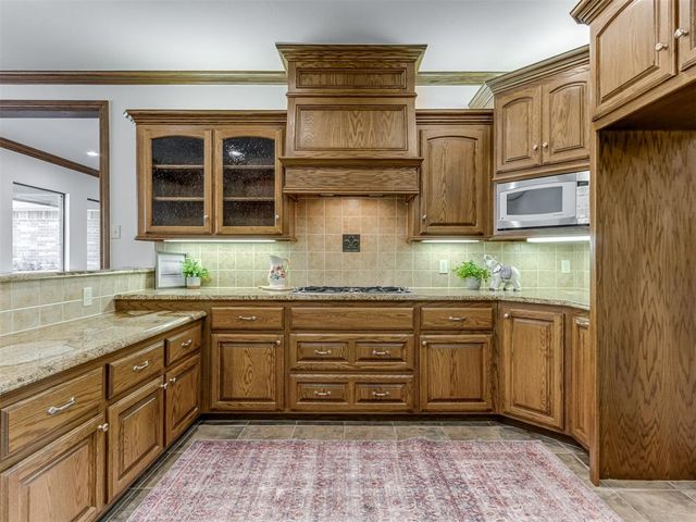 16401 Roserock Circle, Choctaw, OK 73020