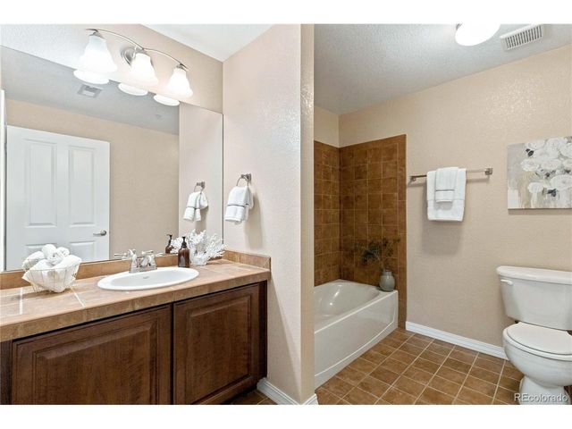 10052 W Ute Pl 102, Littleton, CO 80127
