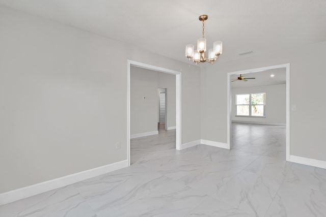 170 Spring Valley Avenue, Sebastian, FL 32958