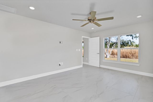 170 Spring Valley Avenue, Sebastian, FL 32958