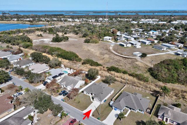 170 Spring Valley Avenue, Sebastian, FL 32958