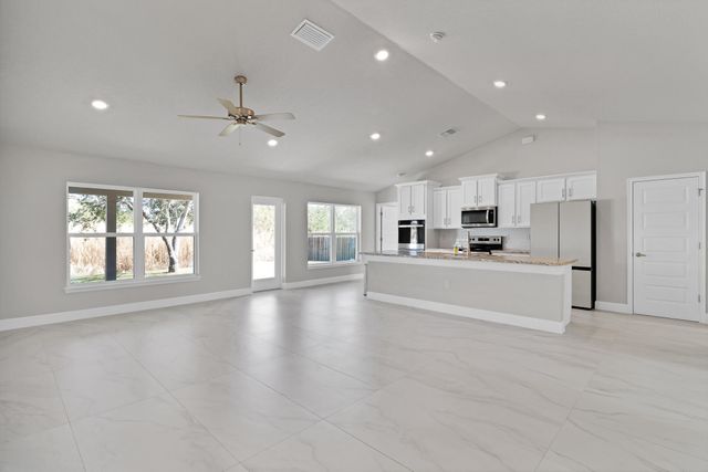 170 Spring Valley Avenue, Sebastian, FL 32958