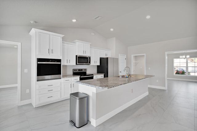 170 Spring Valley Avenue, Sebastian, FL 32958