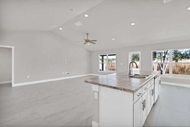 170 Spring Valley Avenue, Sebastian, FL 32958